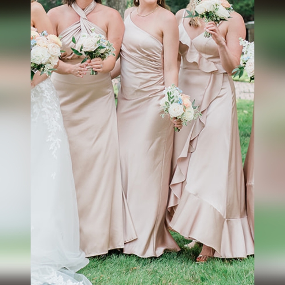 Revelry Jade Gold Champagne